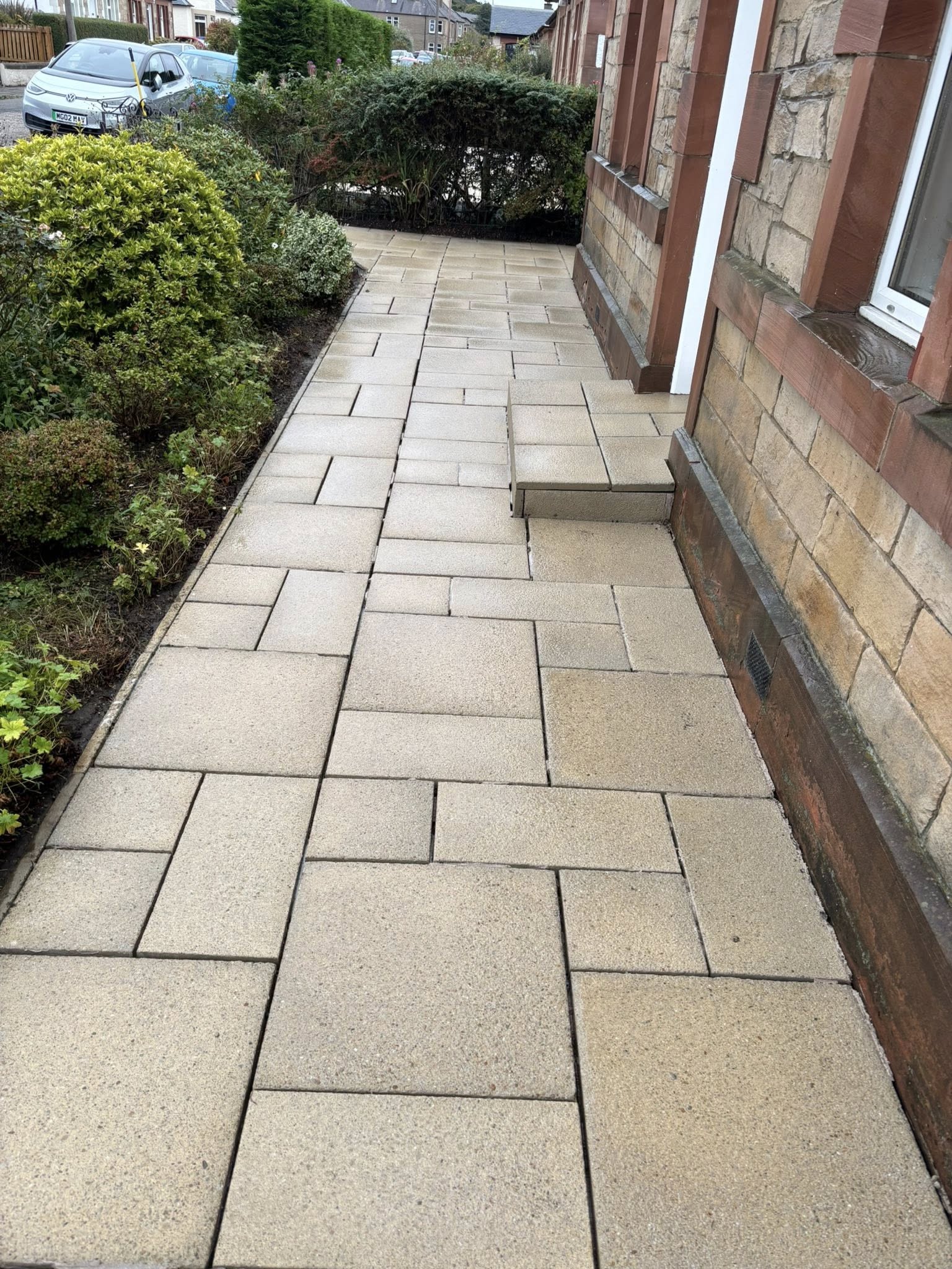 Driveway Cleaning in Livingston
